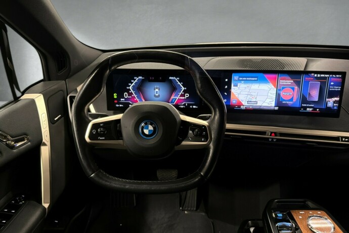 bmw-ix-xdrive-40-elektrisitet-2023-big-12
