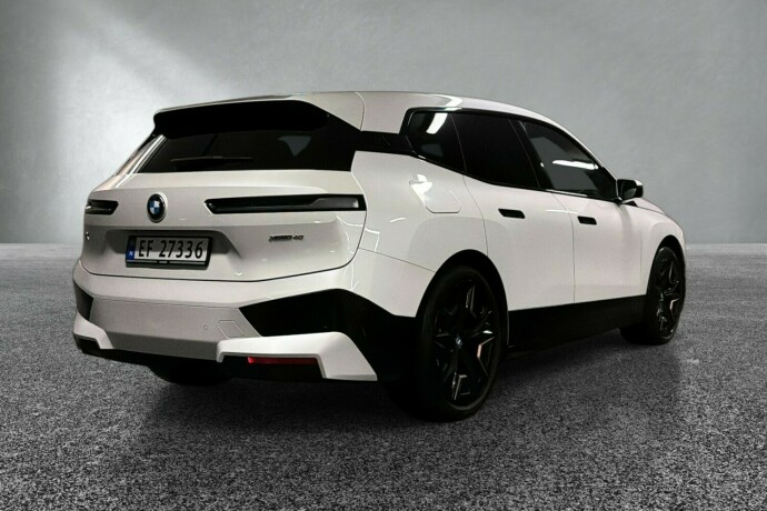 bmw-ix-xdrive-40-elektrisitet-2023-big-5