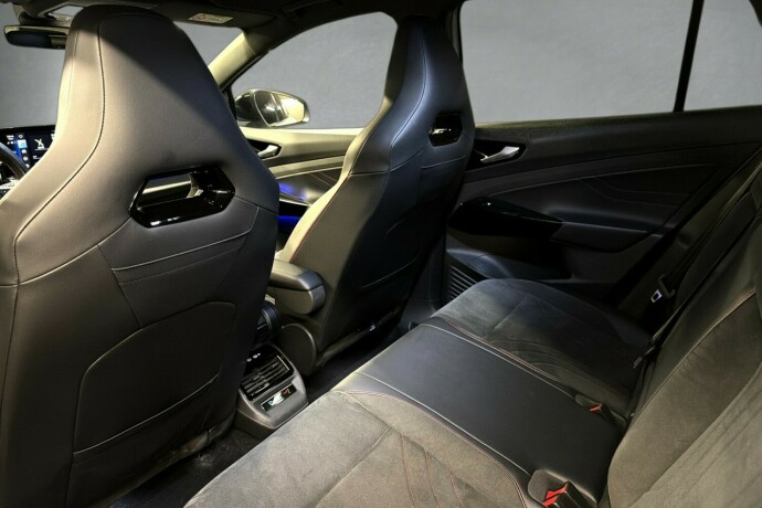 volkswagen-id4-gtx-elektrisitet-2023-big-17