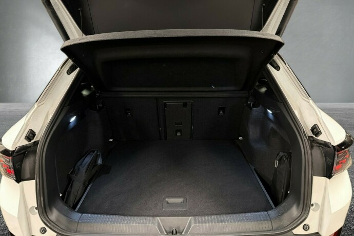 volkswagen-id4-gtx-elektrisitet-2023-big-18