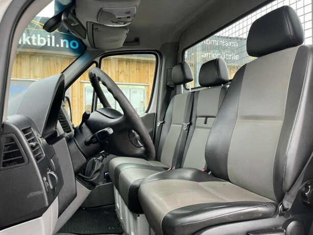 volkswagen-crafter-diesel-2014-big-9