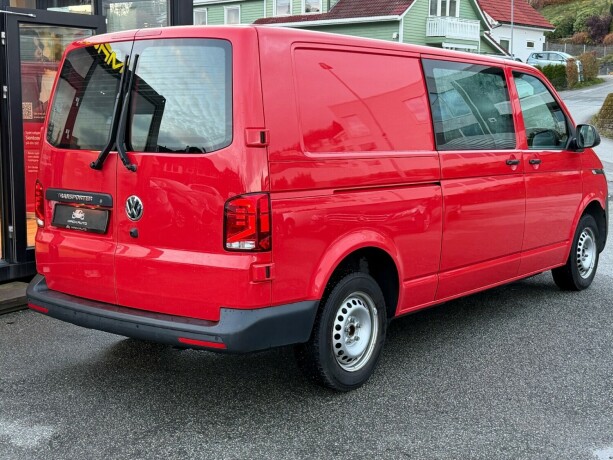 volkswagen-transporter-diesel-2020-big-4