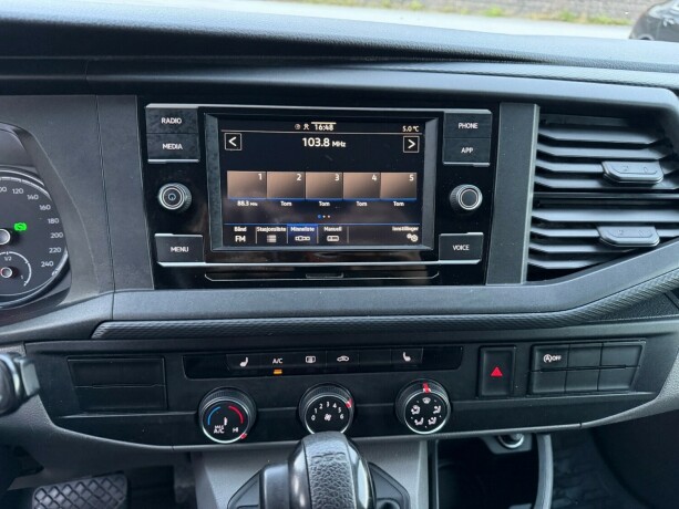 volkswagen-transporter-diesel-2020-big-7