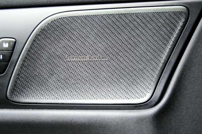 volvo-v60-plug-in-petrol-2020-big-34