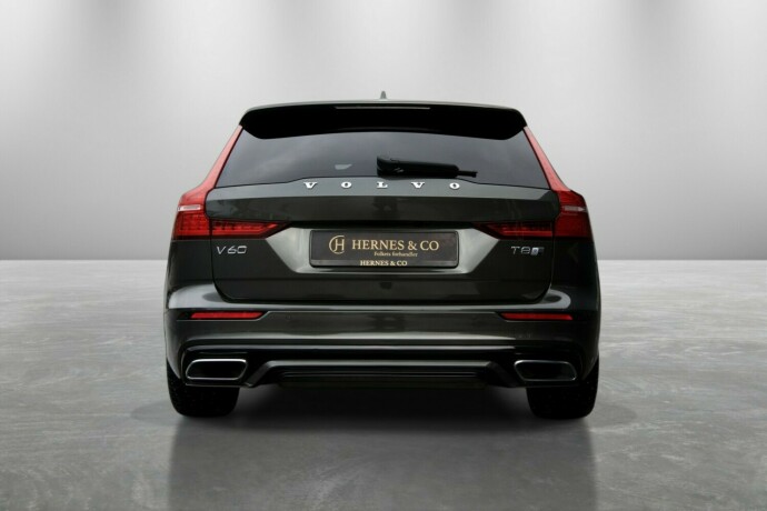 volvo-v60-plug-in-petrol-2020-big-7