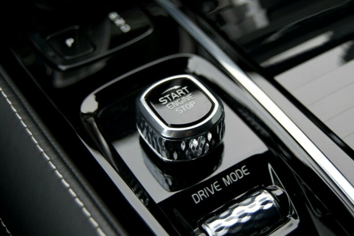 volvo-v60-plug-in-petrol-2020-big-20