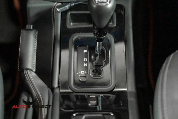 mercedes-benz-gel228ndewagen-bensin-2004-big-41