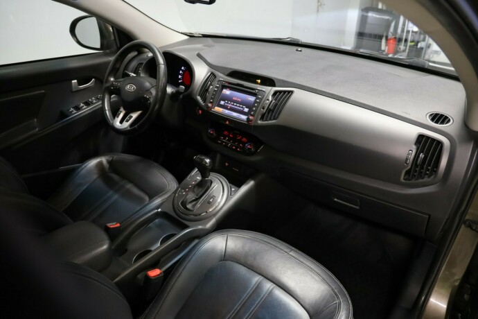 kia-sportage-diesel-2011-big-8