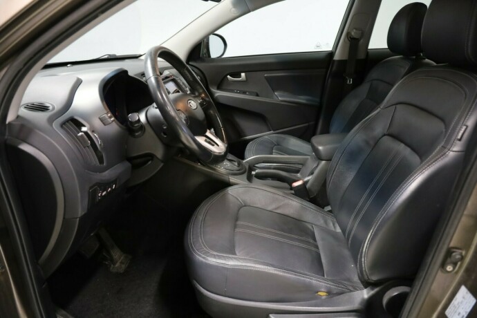 kia-sportage-diesel-2011-big-6