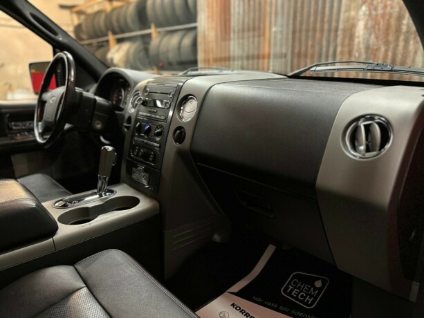 ford-f-serie-bensin-2009-big-46