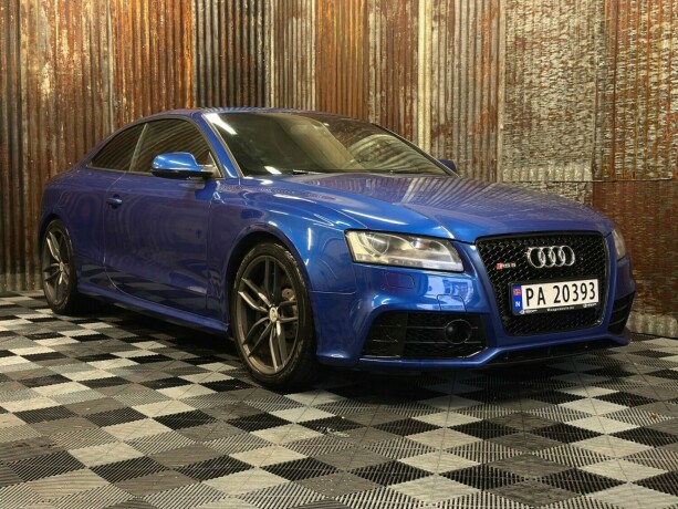 audi-rs5-bensin-2010-big-0