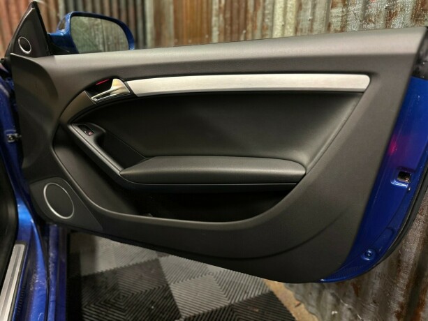 audi-rs5-bensin-2010-big-43