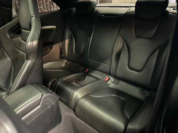 audi-rs5-bensin-2010-big-47