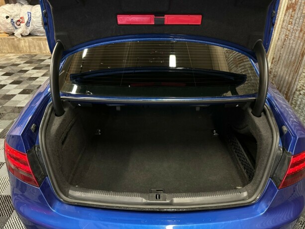 audi-rs5-bensin-2010-big-48