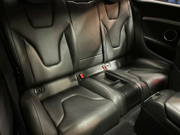 audi-rs5-bensin-2010-big-45