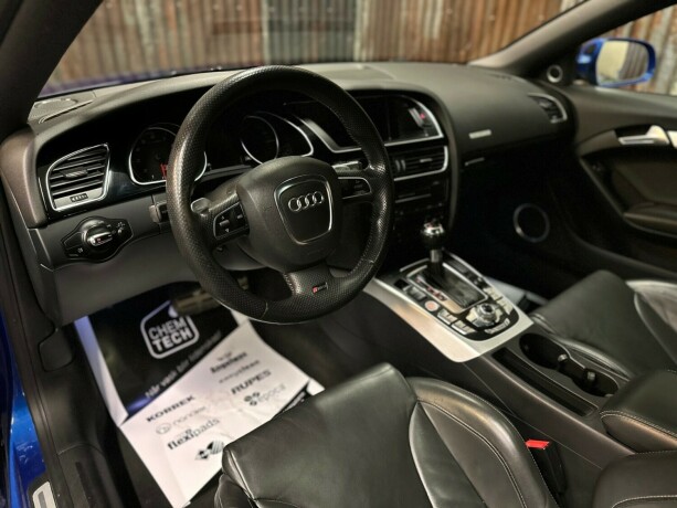 audi-rs5-bensin-2010-big-24