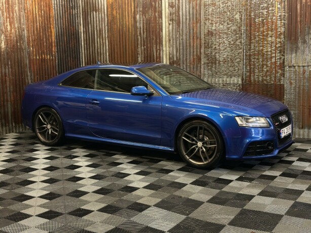audi-rs5-bensin-2010-big-2