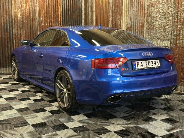 audi-rs5-bensin-2010-big-10