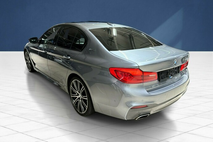 bmw-5-serie-plug-in-petrol-2018-big-14