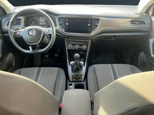 volkswagen-t-roc-bensin-2019-big-13