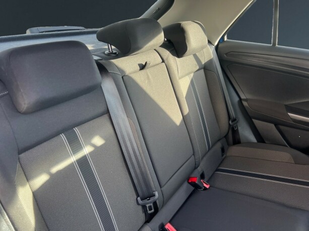 volkswagen-t-roc-bensin-2019-big-12