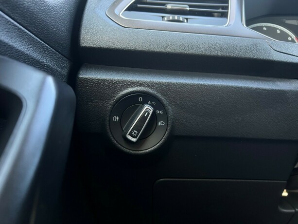 volkswagen-t-roc-bensin-2019-big-25