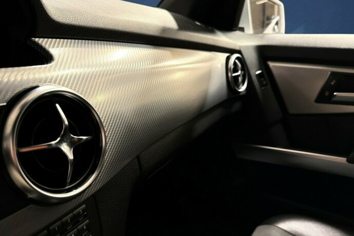 mercedes-benz-glk-diesel-2013-big-19