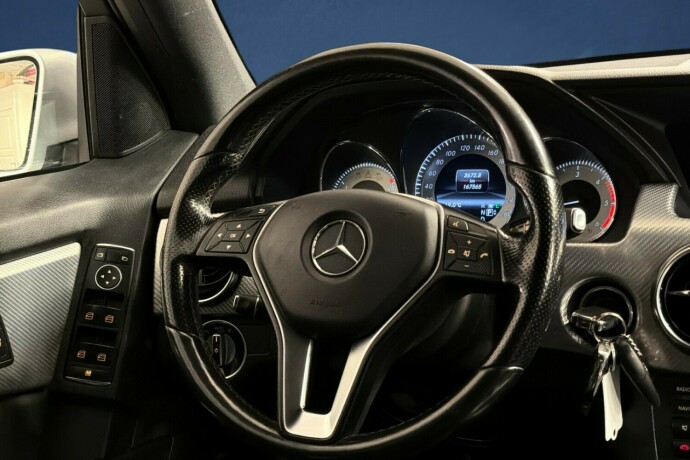 mercedes-benz-glk-diesel-2013-big-16