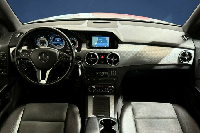 mercedes-benz-glk-diesel-2013-big-15