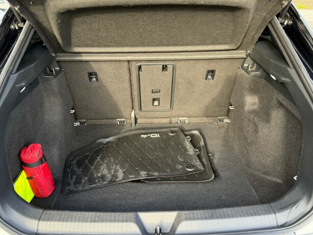 volkswagen-id4-elektrisitet-2021-big-18