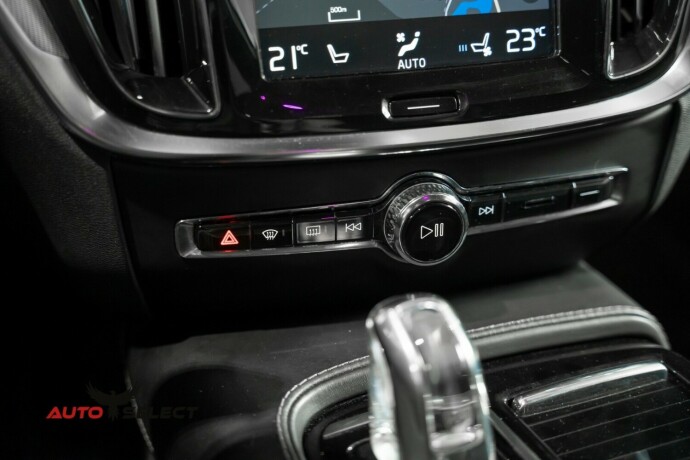 volvo-v60-elektrisitetbensin-2019-big-38