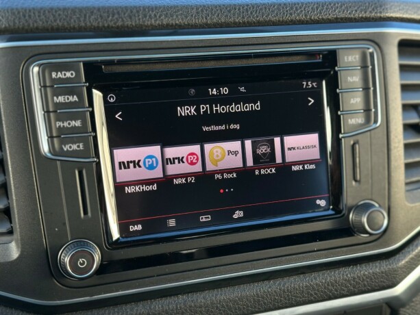 volkswagen-amarok-diesel-2018-big-24