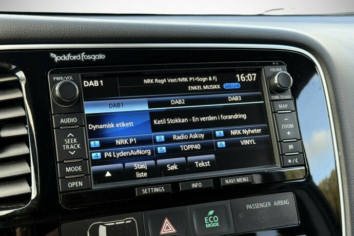 mitsubishi-outlander-elektrisitetbensin-2014-big-32