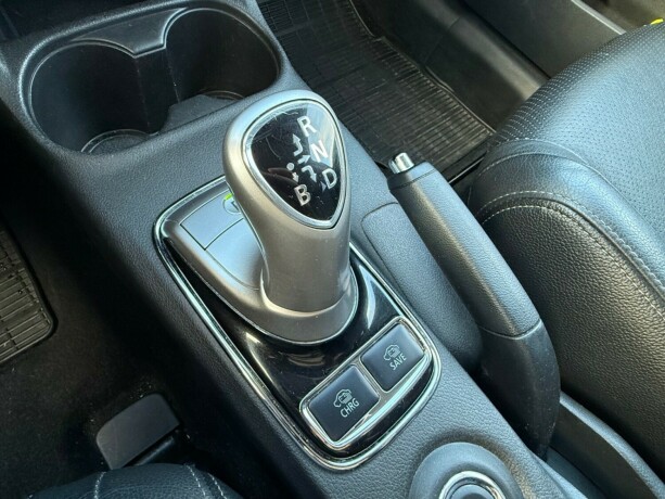 mitsubishi-outlander-elektrisitetbensin-2014-big-24