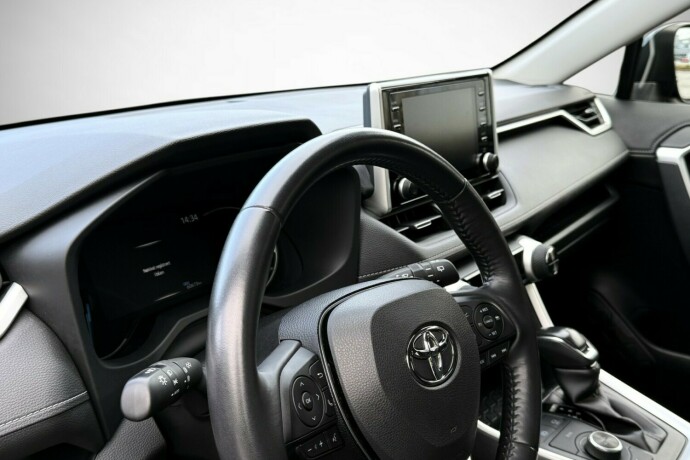 toyota-rav4-elektrisitetbensin-2019-big-21