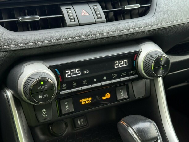 toyota-rav4-elektrisitetbensin-2019-big-28