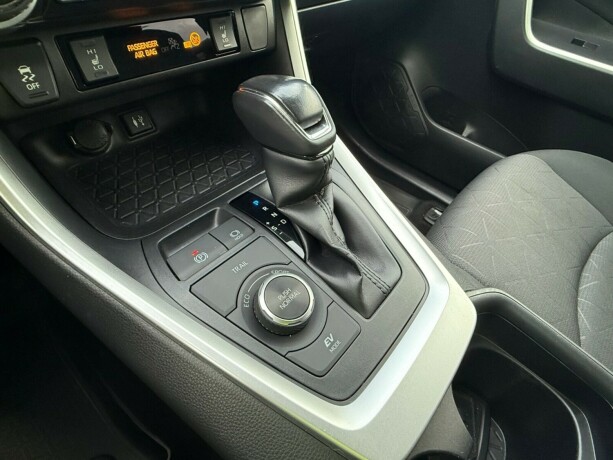 toyota-rav4-elektrisitetbensin-2019-big-25