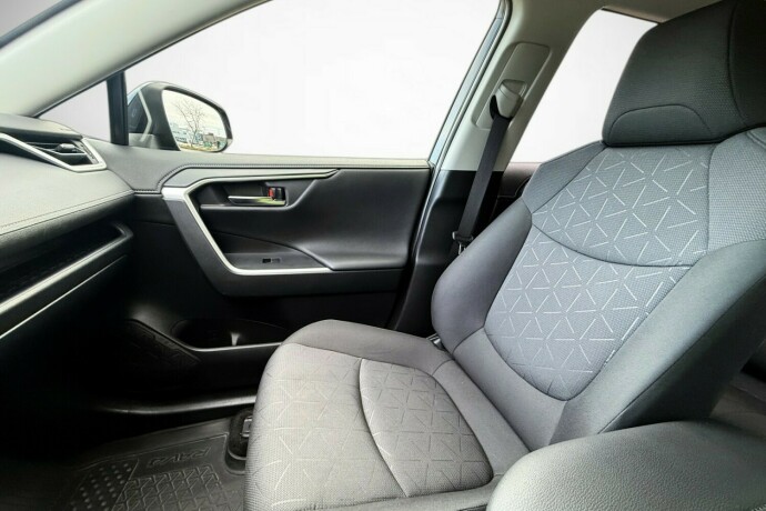 toyota-rav4-elektrisitetbensin-2019-big-39