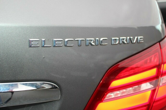 mercedes-benz-elektrisitet-2015-big-4