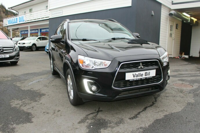 mitsubishi-asx-bensin-2015-big-0
