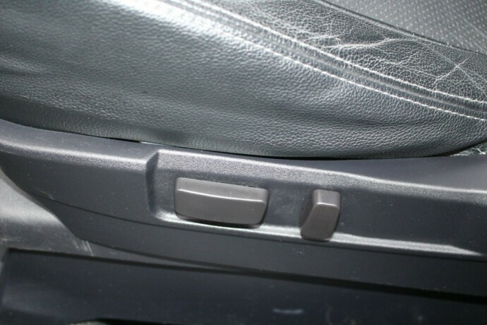 mitsubishi-asx-bensin-2015-big-9