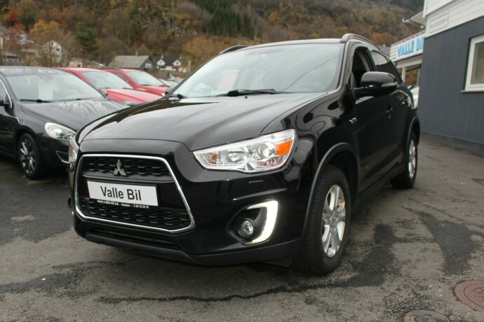 mitsubishi-asx-bensin-2015-big-1
