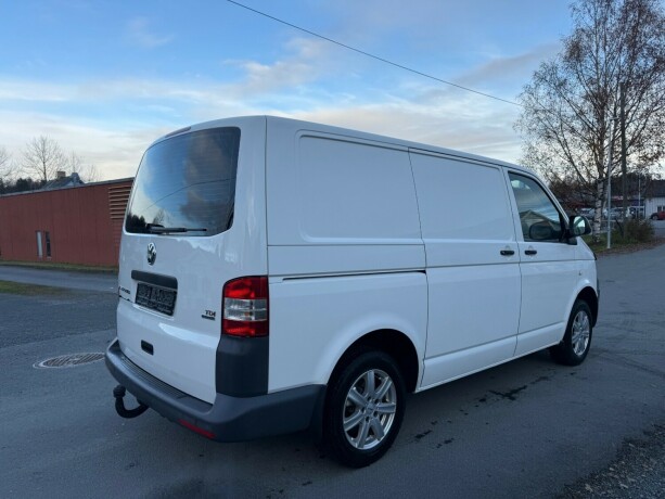 volkswagen-transporter-diesel-2013-big-4