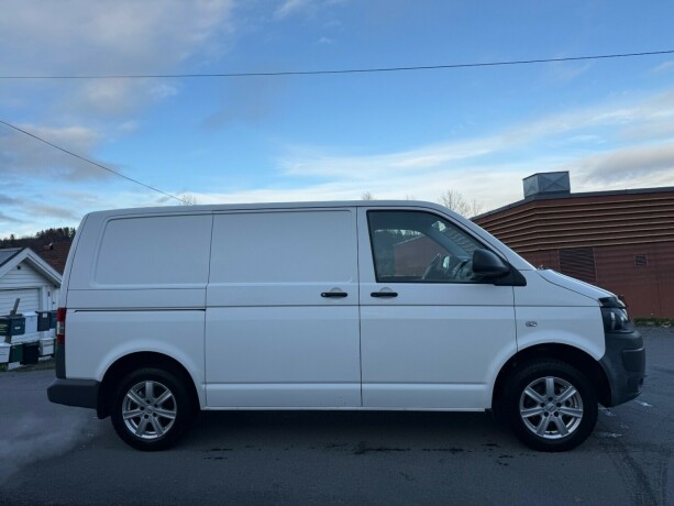 volkswagen-transporter-diesel-2013-big-5