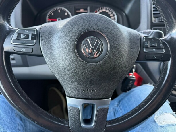 volkswagen-transporter-diesel-2013-big-8