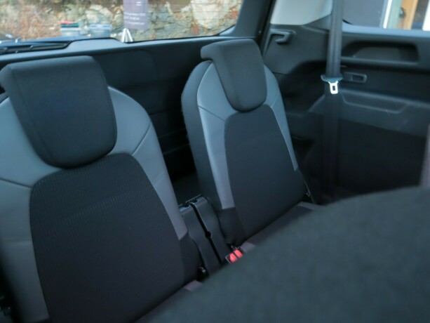 citroen-c4-picasso-bensin-2017-big-14