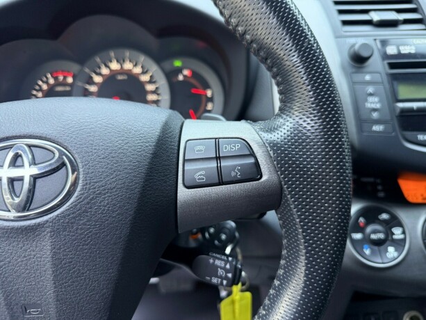 toyota-rav4-bensin-2010-big-15