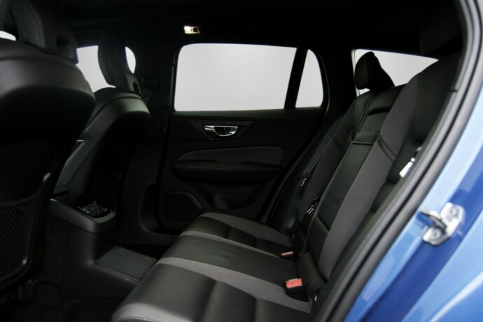 volvo-v60-plug-in-petrol-2020-big-27