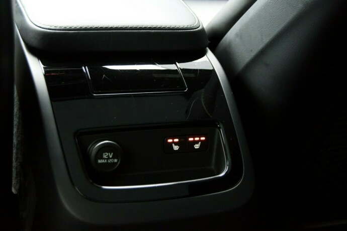 volvo-v60-plug-in-petrol-2020-big-29