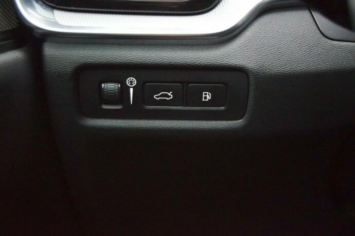 volvo-v60-plug-in-petrol-2020-big-18